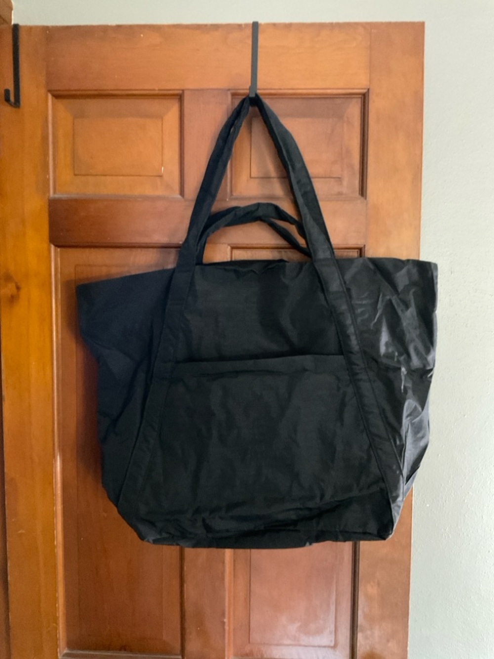 BAGGU Black Cloud Travel Bag NWT Large size Discontinued